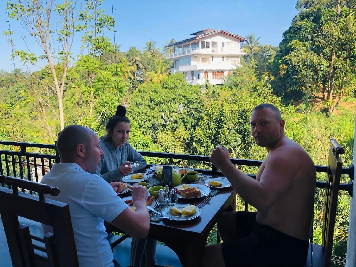 Green Heaven Resort Kandy
