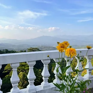 Bellwood Hills & *** Kandy